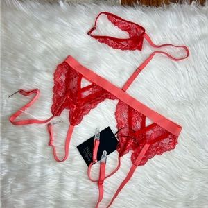 Thistle & Spire Red Lace Garter Belt W/ Detachable Choker Chili Red/Peach Medium
